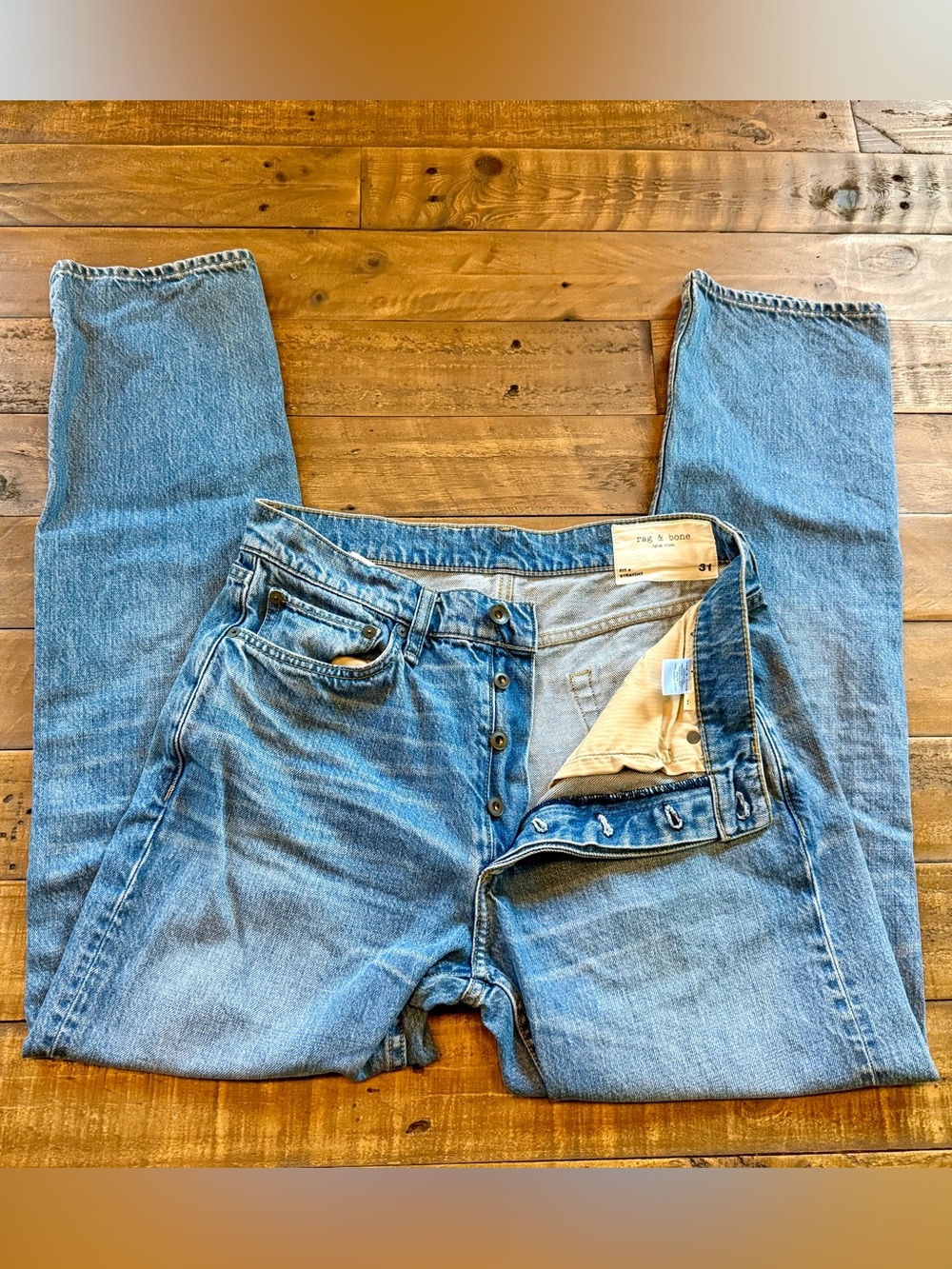 rag & bone Light Blue Men’s Button-Fly Jeans, size 31